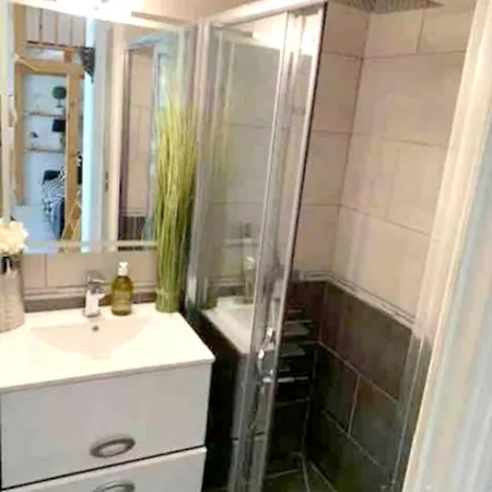 Дом отдыха Maison D'une Avec Piscine Partagee Et Jardin Clos A